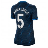 Camiseta Chelsea Benoit Badiashile #5 Segunda Equipación Replica 2023-24 para mujer mangas cortas